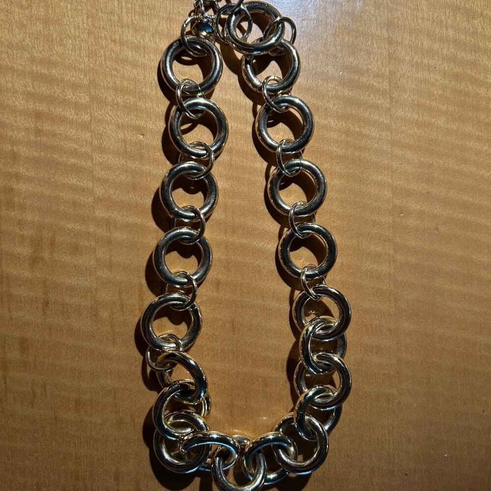 Chunky gold tone necklace